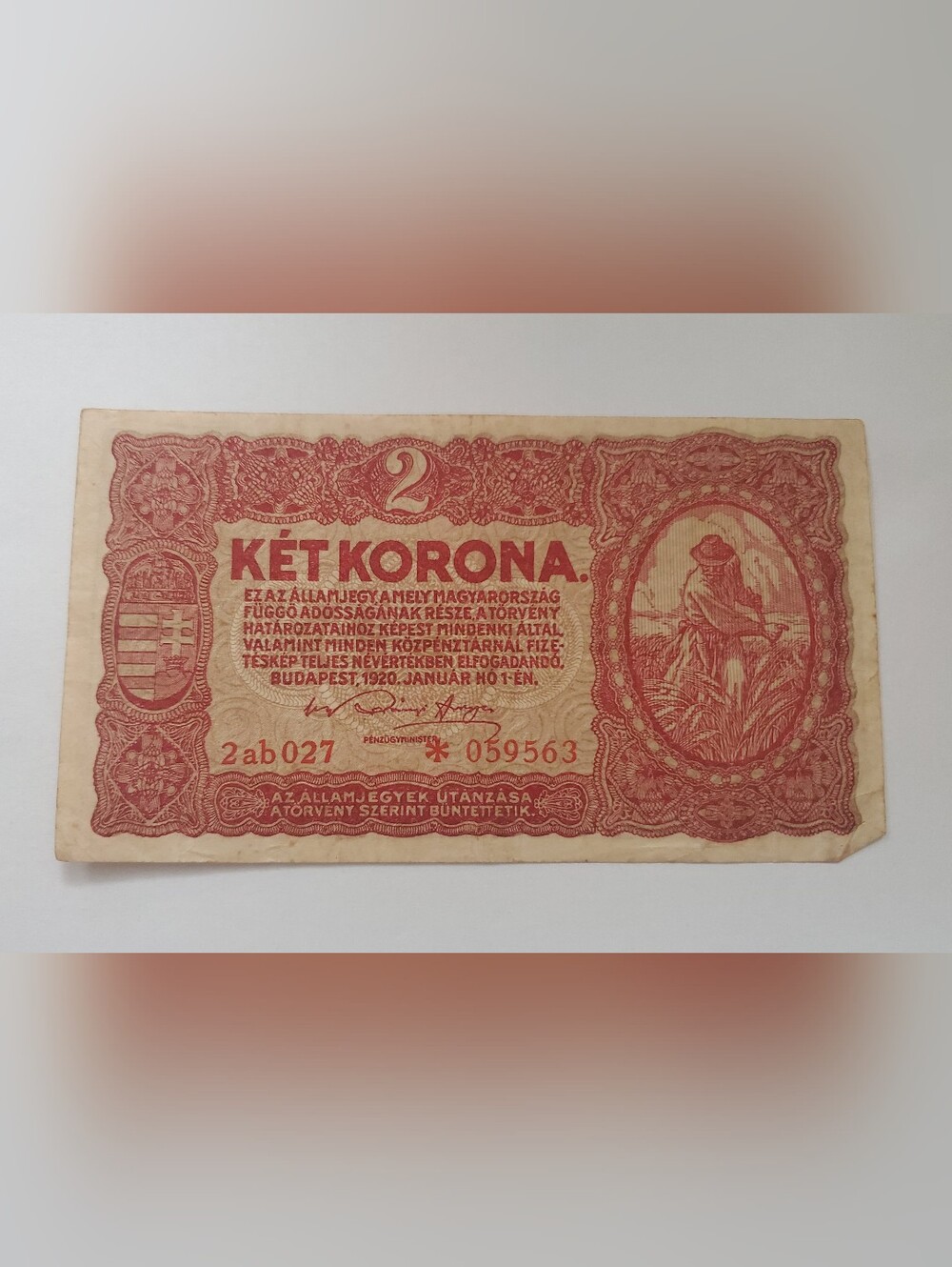 Vintage 2 Hungarian Korona Banknote Issued In 1920